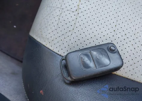 1998 Mercedes-Benz Slk 230 z USA, uszkodzony, nr VIN WDBKK47F8WF074193